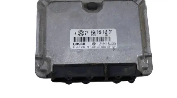 Volkswagen Golf IV Engine control unit/module 06A906018GF