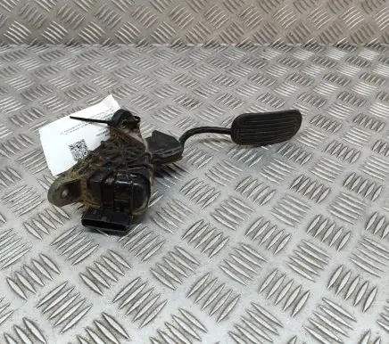Toyota Hilux (AN10, AN20, AN30) Accelerator throttle pedal 781200K010 VN1988003140