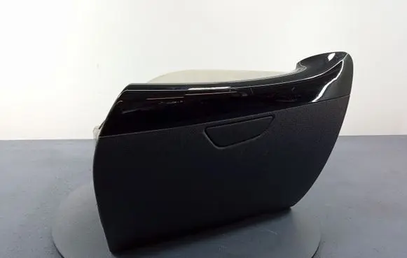 Renault Captur Glove box 685003033F