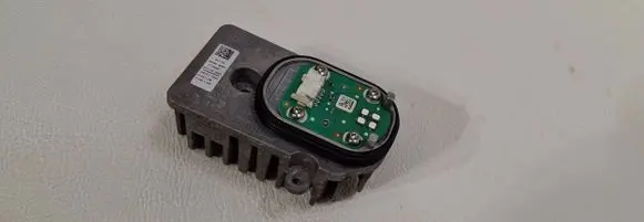 Mercedes-Benz GLA W156 X156 LED ballast control module 1305715284
