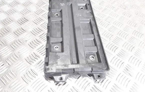 Volkswagen Phaeton Battery tray 3D0804869G
