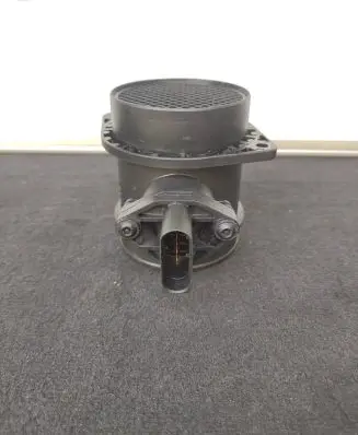 Audi A8 S8 D3 4E Mass air flow meter 07C906461A 0280218143