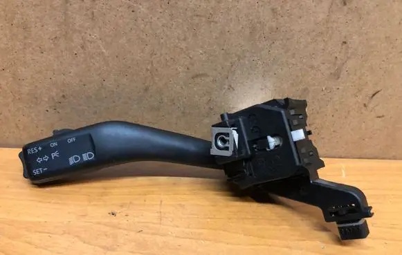 Volkswagen Touran I Indicator stalk 1K0953513A