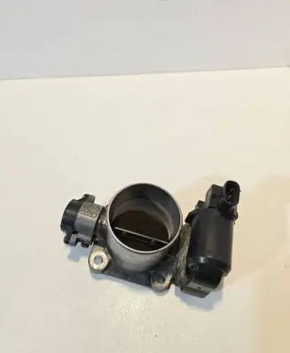 Toyota Hilux (AN10, AN20, AN30) Throttle valve 1923002010 11H16 30070