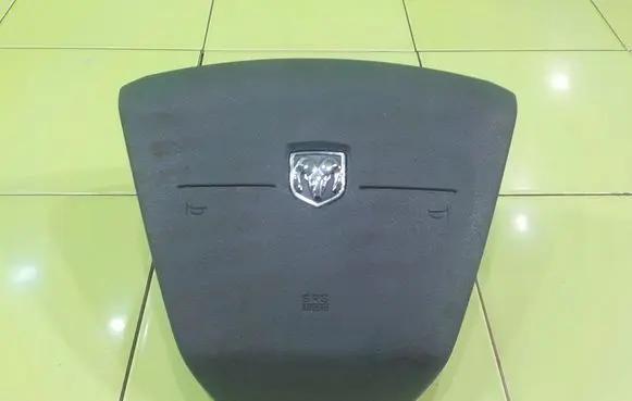 Dodge Caliber Steering wheel airbag 