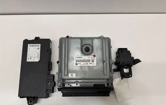 BMW 3 E90 E91 Engine ECU kit and lock set 9226238 5WK49515BBR 2101061630