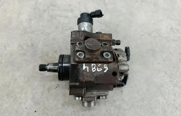 Renault Master II Fuel injection high pressure pump 