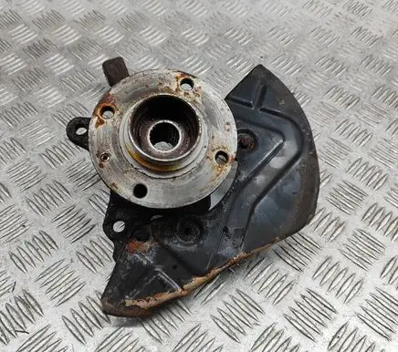 Volkswagen Golf III Front wheel hub 357407255C