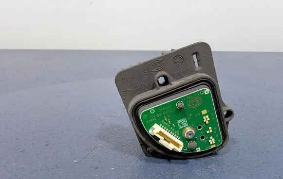 BMW iX3 G08 Voltage converter/converter module 240.878-02