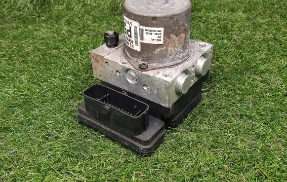 KIA Soul ABS Pump 58900B2506