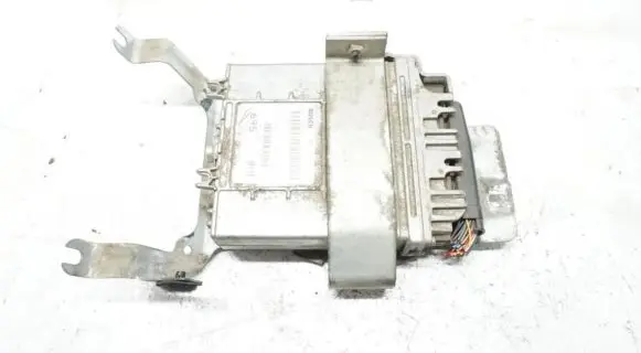 Volvo S40, V40 Engine control unit/module ECU 0281001906