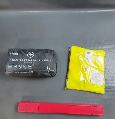 Volkswagen Touareg II First aid kit 8K0860251 DF22685
