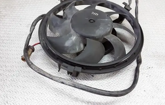 Volkswagen PASSAT B5 Electric radiator cooling fan