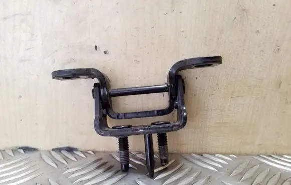 Volvo XC60 Tailgate/trunk/boot hinge 31297081