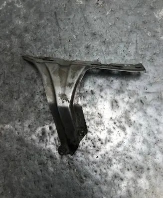 Volkswagen Touran I Fender mounting bracket 1T0821136BILI 1T0821136