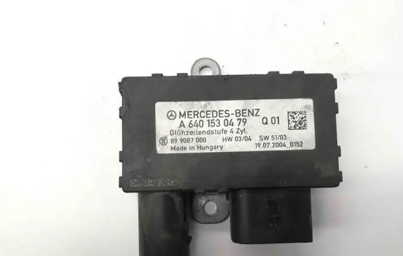 Mercedes-Benz A W169 Glow plug pre-heat relay A6401530479