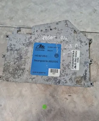 Volkswagen PASSAT B4 ABS control unit/module 1H0907379C