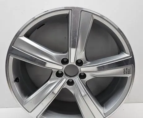 R20 alloy rim