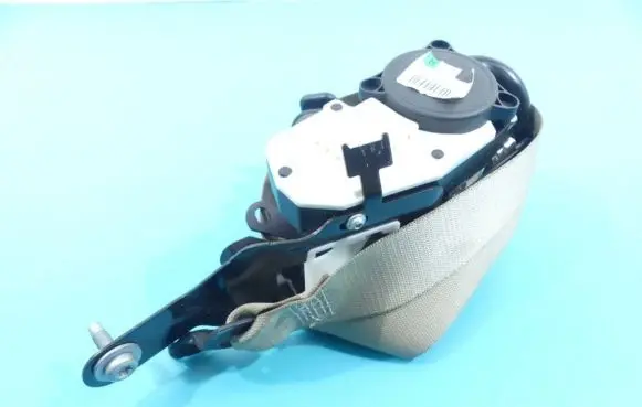 Mercedes-Benz E W212 Front seatbelt 620048100 IMPRK1123177