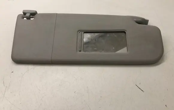Skoda Octavia Mk2 (1Z) Sun visor 1Z0857561