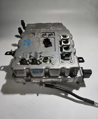 Volkswagen Touareg II Voltage converter inverter 7P0907080D