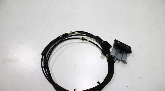 Nissan NV200 Engine bonnet/hood lock release cable 
