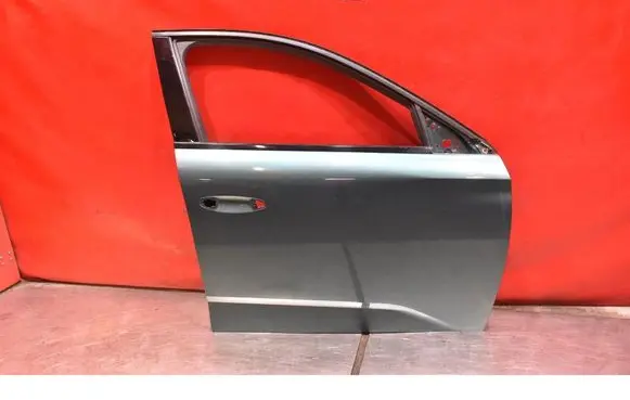 Jaguar XJ X308 Front door 