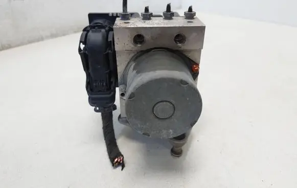 Mercedes-Benz Vito Viano W639 ABS Pump A0084315312 0084315312