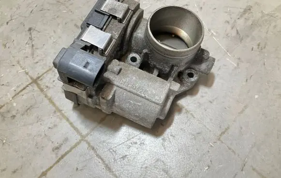Audi A3 S3 8V Throttle valve 04C133062C