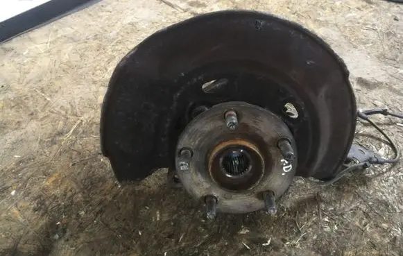 Toyota Verso Front wheel hub