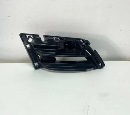 Skoda Octavia Mk3 (5E) Front bumper mounting bracket 5E0807723A