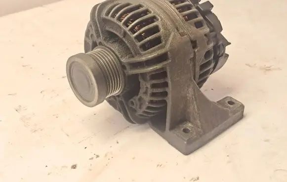 Volvo XC70 Generator/alternator 8622786 0124525014