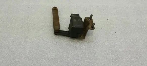 Mercedes-Benz CLS AMG C219 Headlight/headlamp level sensor A0105427717