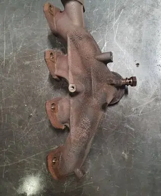 BMW 2 F45 Exhaust manifold 8519889