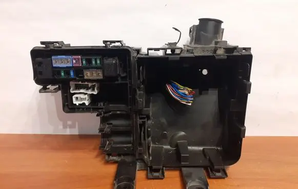Nissan Qashqai Fuse box set 243817990A 71545763