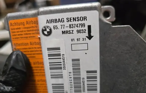 BMW 5 E39 Airbag control unit/module 65778374799