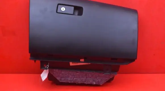 Volvo V60 Glove box 30755651