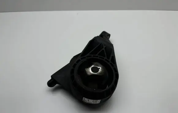 Opel Astra J Engine mount bracket 13248610