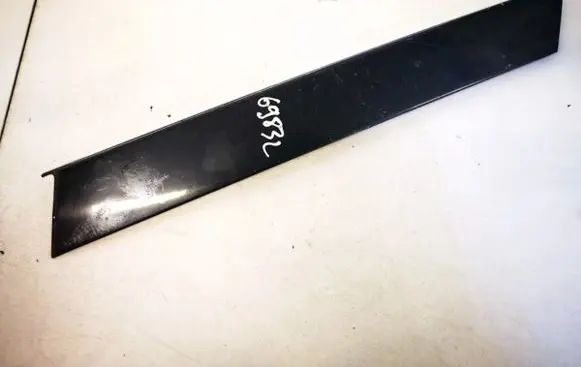 Audi A6 S6 C5 4B Front door glass trim molding 