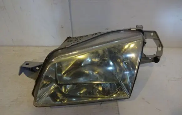 Mazda 323 Headlight/headlamp