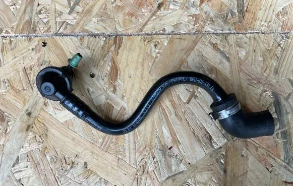 Audi A4 S4 B7 8E 8H Vacuum line/pipe/hose 8E0611931FK