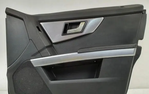 Mercedes-Benz GLK (X204) Front door card panel trim