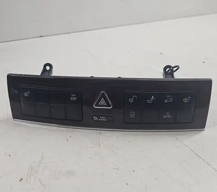Hazard light switch