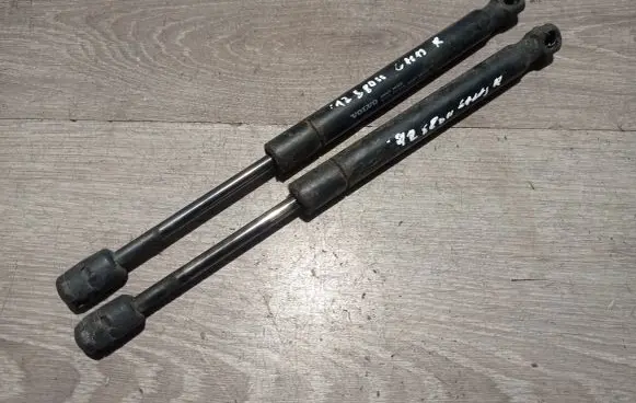 Volvo S80 Tailgate strut 30779837