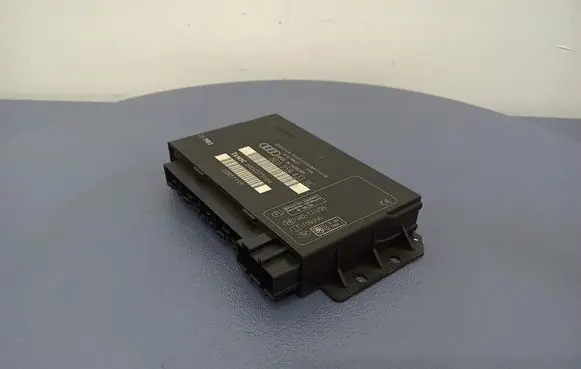 Audi A4 S4 B6 8E 8H Comfort/convenience module 8E0959433BC