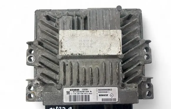 Renault Megane II Engine control unit/module ECU 8200565863 S122326109A