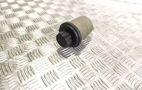Volvo XC90 Power steering fluid tank/reservoir 6G913R700BC