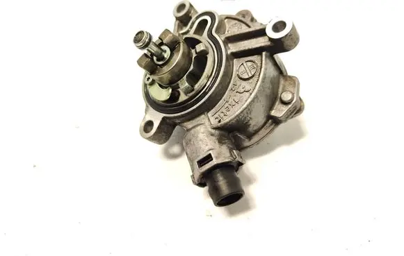 Volvo V60 Vacuum pump 31375107