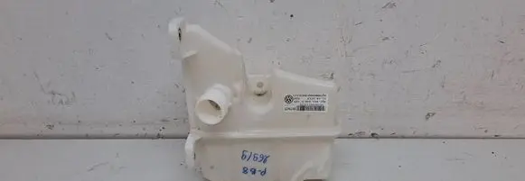Volkswagen PASSAT B8 Windshield washer fluid reservoir/tank 3Q0955448D