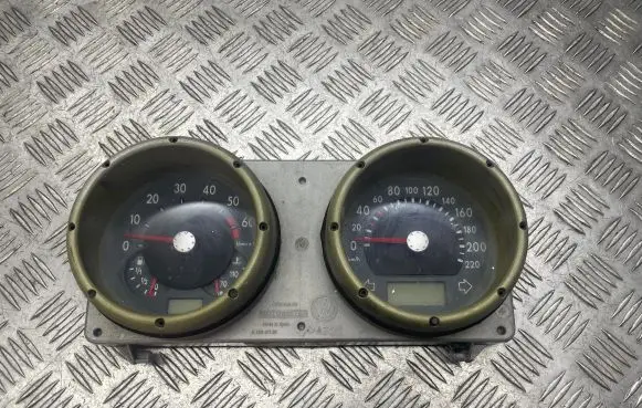 Volkswagen Polo III 6N 6N2 6NF Speedometer (instrument cluster) 5220301800 1036025070